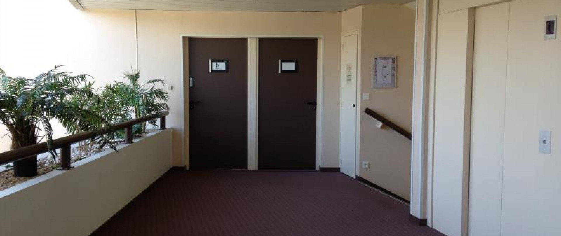 AU NORD DE NANTES, LOCATION DE BUREAUX RENOVES DANS UN TRES BEL ENVIRONNEMENT DE TRAVAIL