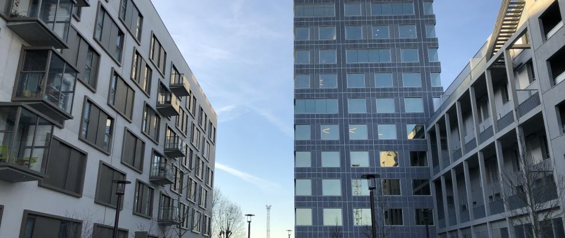 CELLULE COMMERCIALE NEUVE DANS QUARTIER MODERNE ET DYNAMIQUE