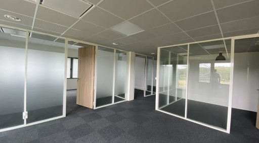 ORVAULT - IMMEUBLE DE BUREAUX DE 3 344 m² ENVIRON A LOUER