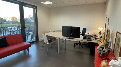 AU NORD OUEST DE NANTES, LOCATION DE BUREAUX CLOISONNES