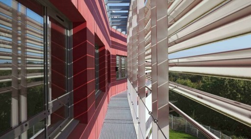 NANTES NORD - 2 477 m² DE BUREAUX EN RDC AVEC UNE BELLE VISIBILITE 