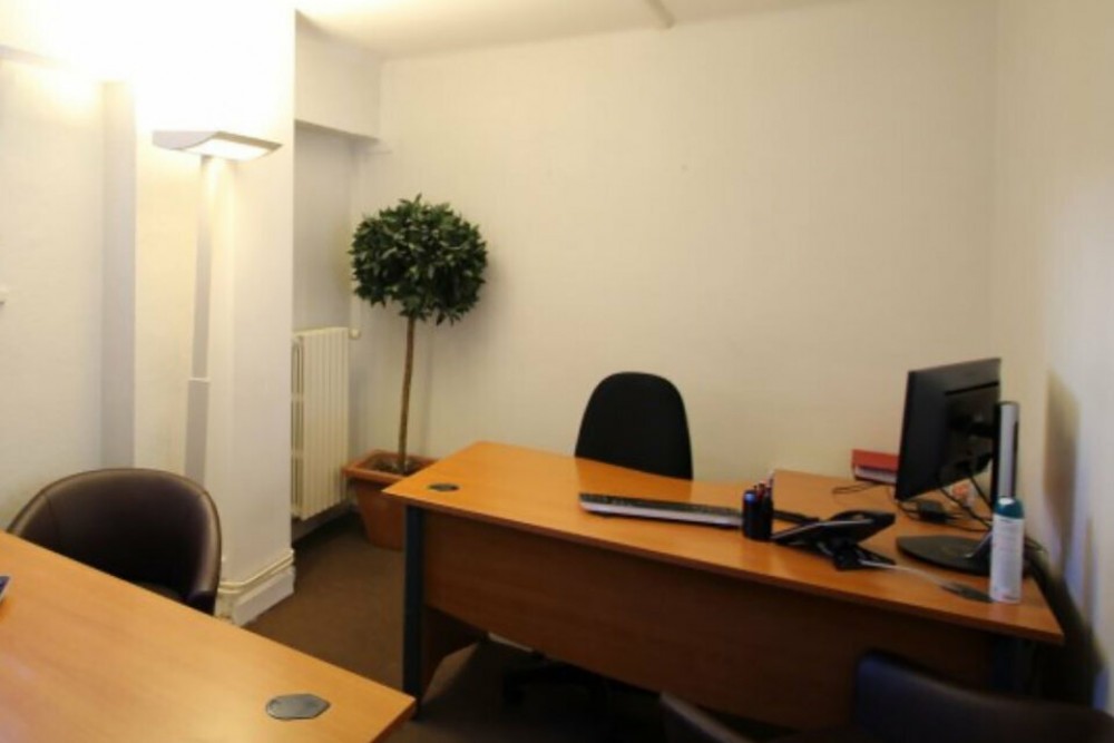 BELLE VISIBILITE - LOCAL COMMERCIAL DE 85 m² A LOUER SUR AXE MAJEUR