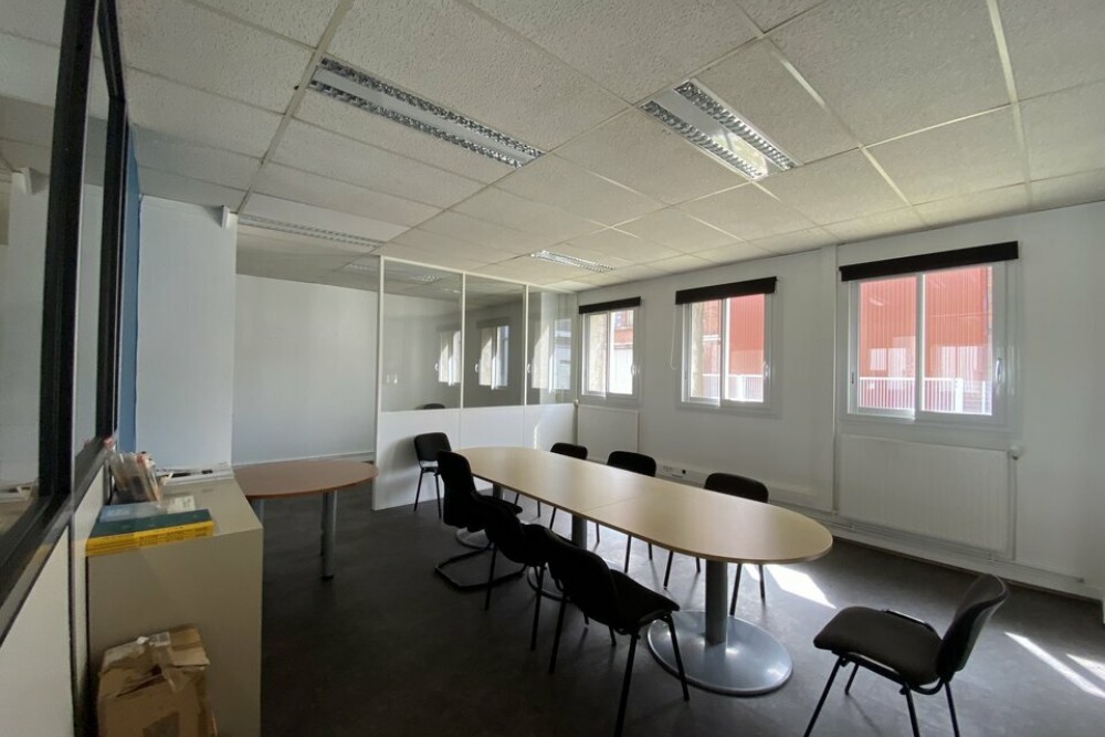 QUARTIER CHANTENAY - BUREAUX A LOUER POUR 1100 m²