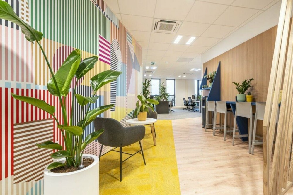 CHANTRERIE - BUREAUX A LOUER POUR 5 576 m²