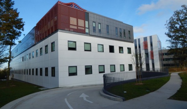 PLATEAU DE BUREAUX RECENTS AU COEUR DE LA ZAC AR MOR ZENITH A SAINT HERBLAIN 