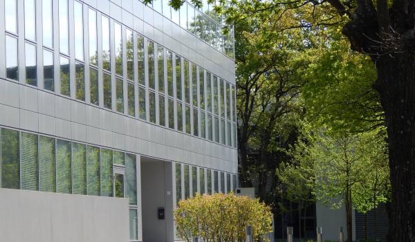 AU NORD OUEST DE NANTES, LOCATION BUREAUX RECENTS AU COEUR DE LA ZAC AR MOR ZENITH