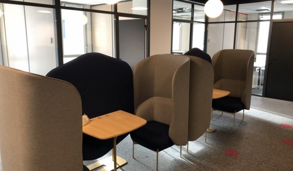 BUREAUX / COWORKING / PLATEAUX PRIVATIFS AU COEUR D'EURONANTES