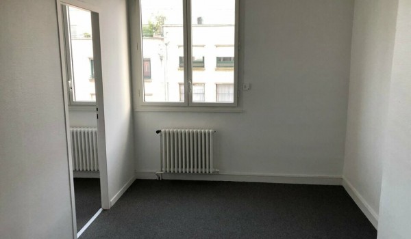 HYPER CENTRE - 48 m² DE BUREAUX