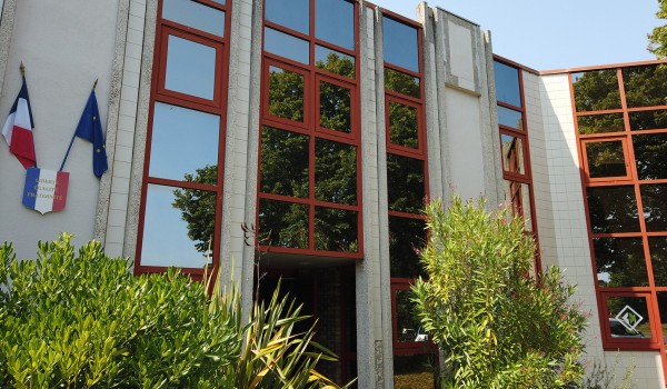 AU NORD EST DE NANTES, LOCATION DE BUREAUX AVEC ACCES DIRECT PORTE DE SAINTE LUCE