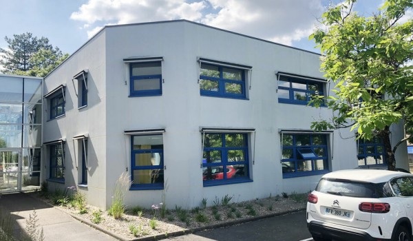 BOUGUENAIS -  PLATEAU DE 215 m² DE BUREAUX A LOUER