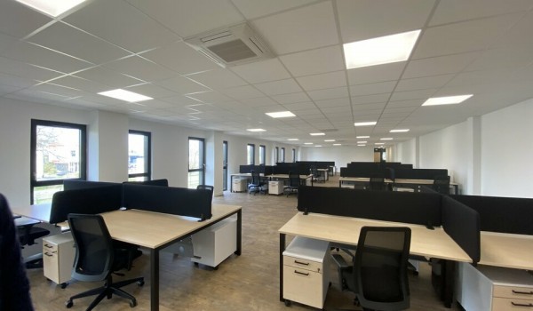 THOUARE SUR LOIRE - BUREAUX A LOUER
