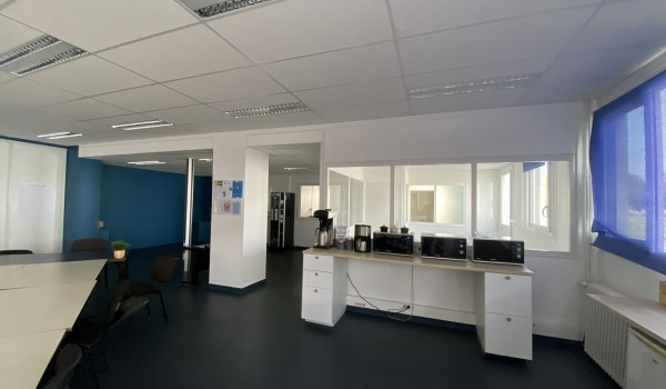 QUARTIER CHANTENAY - BUREAUX A LOUER 