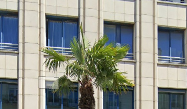 SAINT-NAZAIRE - EN PLEIN CENTRE, UN IMMEUBLE DE BUREAUX DE 1 175 m² ENVIRON A VENDRE