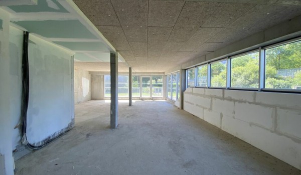 AXE MAJEUR - LOCAL COMMERCIAL DE 158 m² A VENDRE